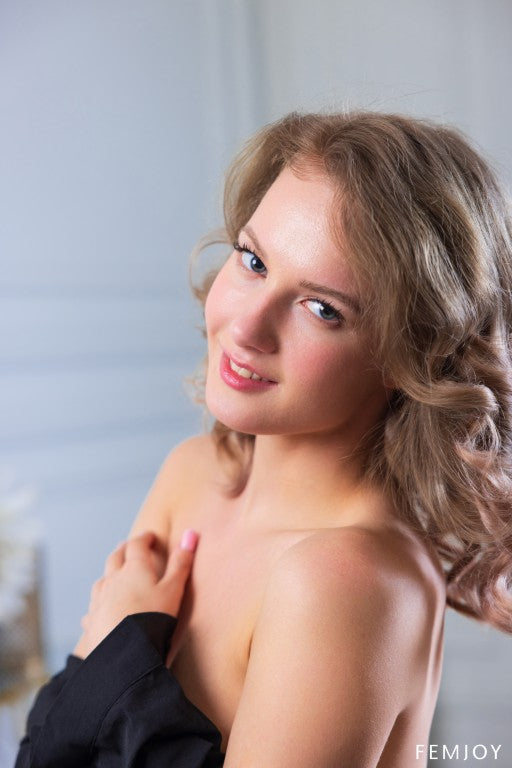 PHOTO (ART NUDES) FINE ART Professional FEMALE MODEL 8x10 Print