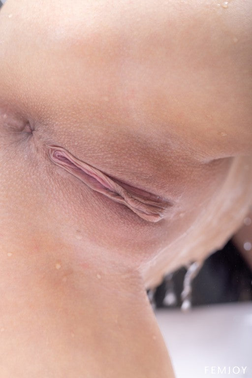 PHOTO (ART NUDES) FINE ART Professional FEMALE MODEL 8x10 Print