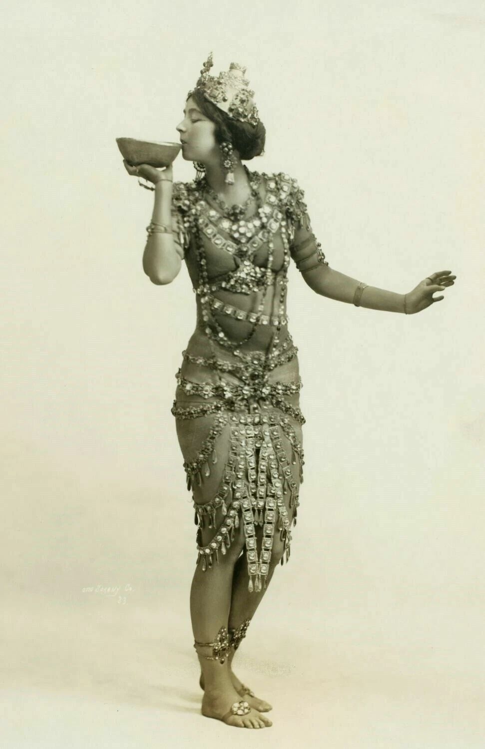 1908 Ruth Saint Denis In Radha Old Vintage Photo Reprint 300 Piece Jigsaw Puzzle