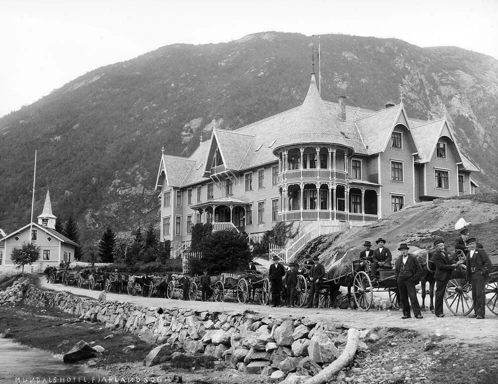 1910 Hotel Mundal Norway Old Vintage Photo Reprint 300 Piece Jigsaw Puzzle