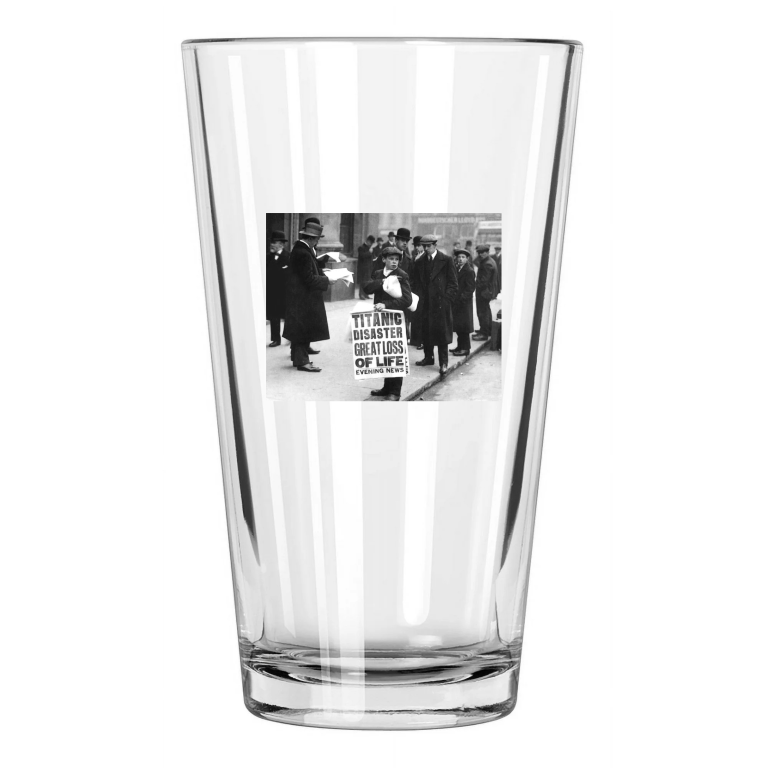 1912 Passenger Liner Rms Titanic Photo Newsboy Paper Pint Beer Drinking Glass