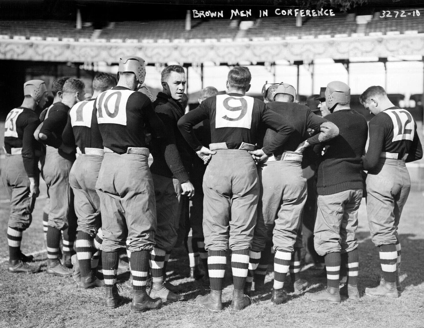 1914 Brown University Football Team Huddle Old Vintage Photo Reprint