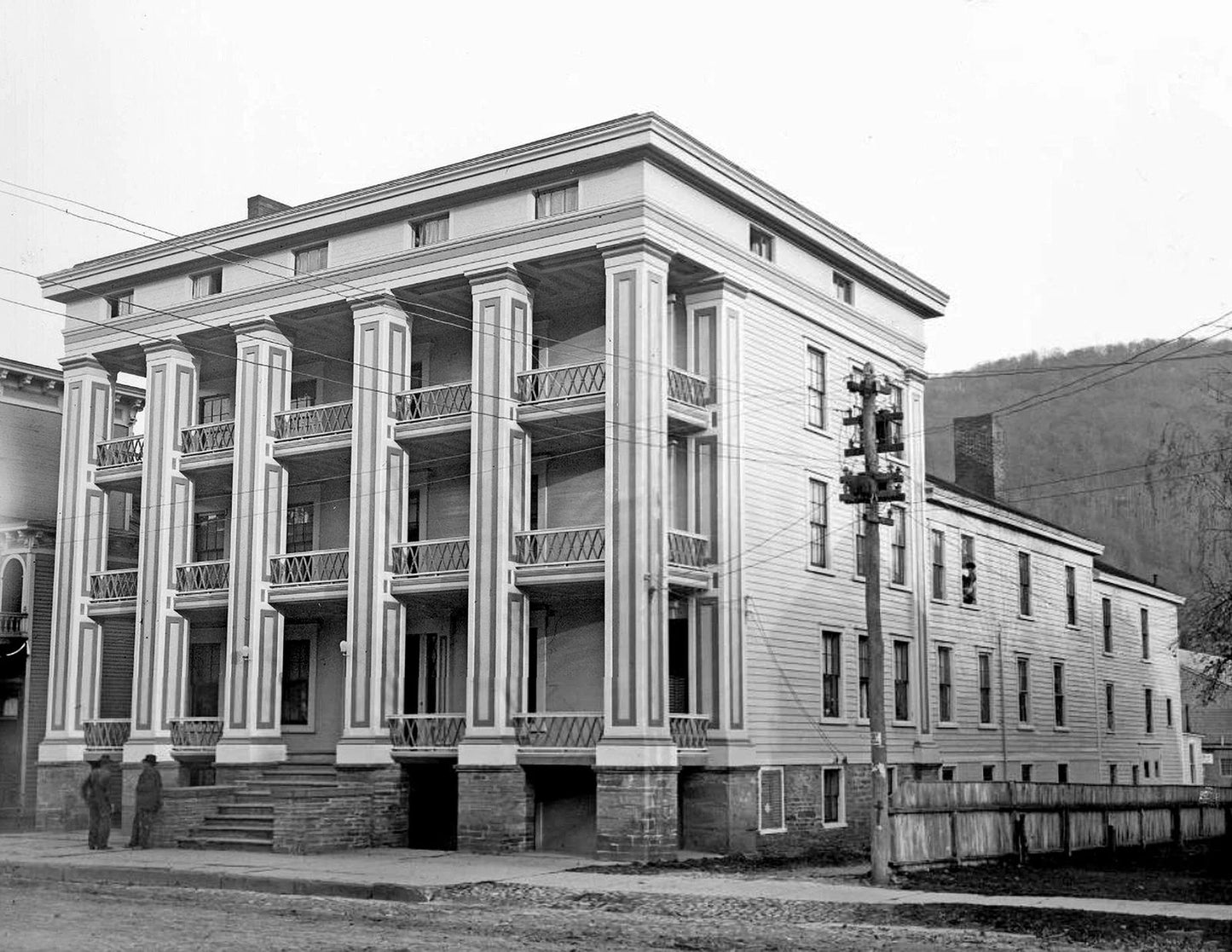 1920 Edgerton Hotel Delhi New York Vintage Old Photo Reprint