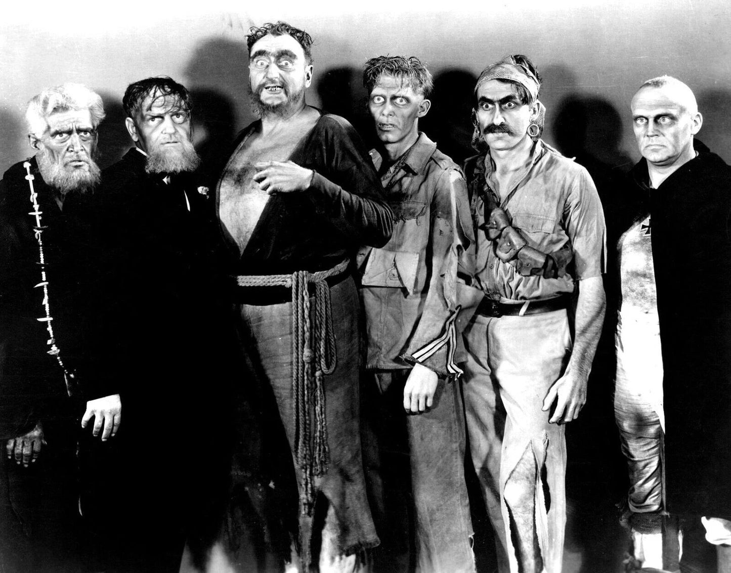 1932 Bela Lugosi & Others In White Zombie Classic Horror Film 300 PCS Jigsaw