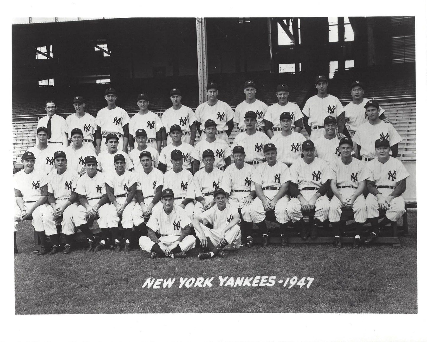 1947 New York Yankees Team Photo Baseball Mlb Picture Ny 300 Piece Jigsaw Puzzle