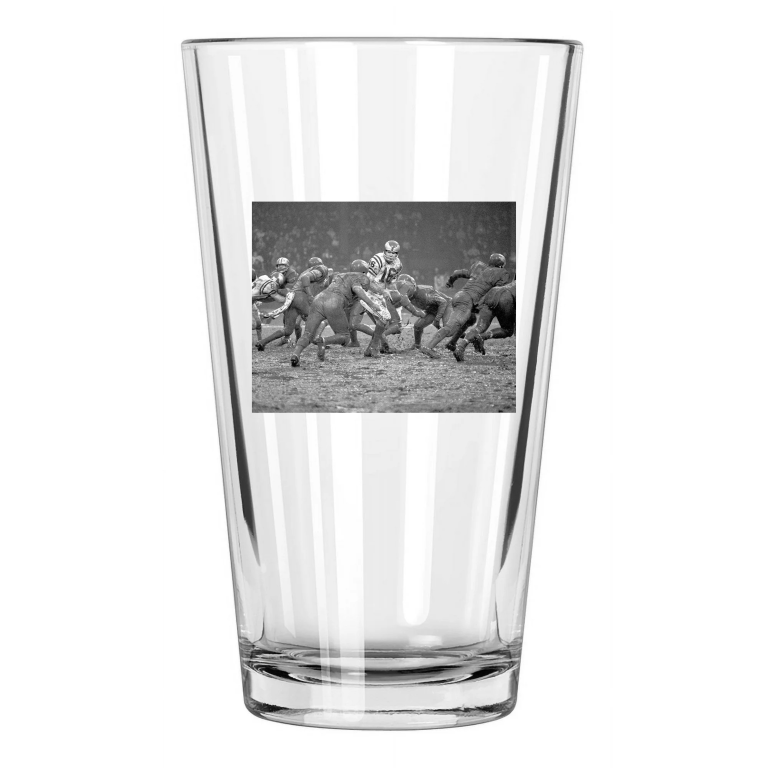 1968 Philadelphia Eagles Norm Snead Photo Mud Game Pint Beer Drinking Glass