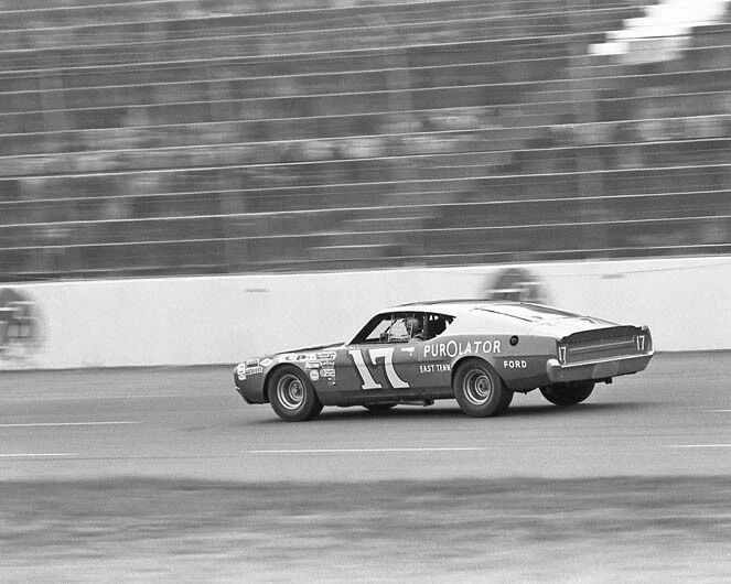 1970 17 Purolator Ford David Pearson Glossy Photo Daytona 500 Poster Print
