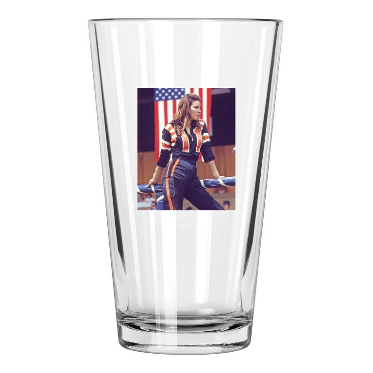 1972 Actress Raquel Welch Model 'Kansas City Bomber' Pint Beer Drinking Glass