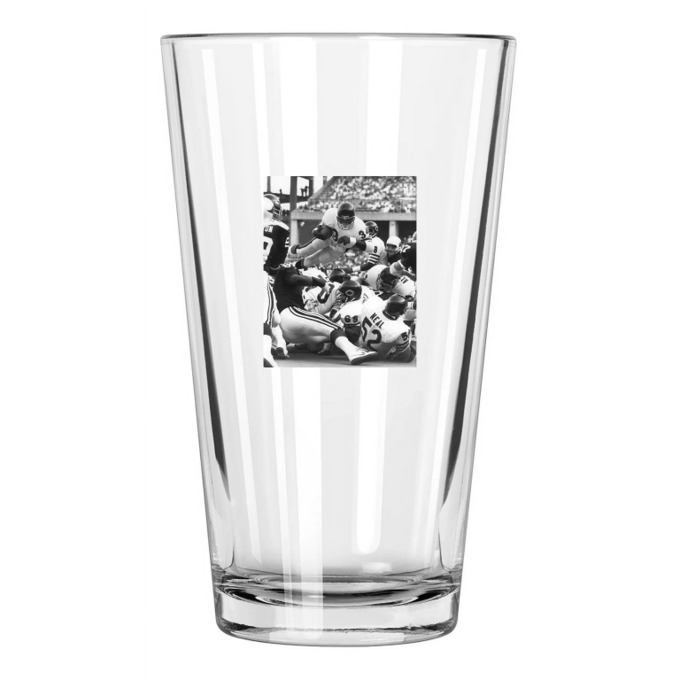1981 Chicago Bears Walter Payton Photo Football Hof 93 Pint Beer Drinking Glass