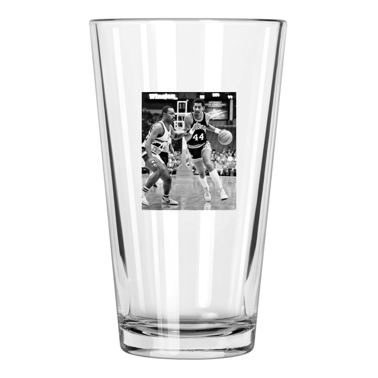 1982 San Antonio Spurs George Gervin Photo Basketball Pint Beer Drinking Glass