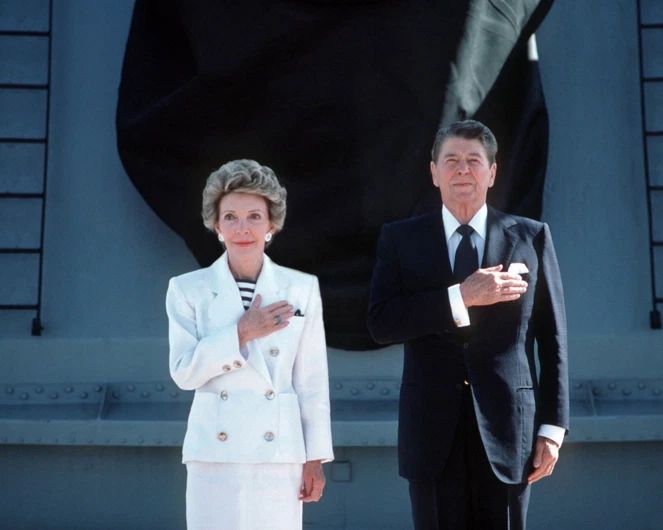 1986 40Th Us President Ronald And Nancy Reagan Glossy Photo Poster