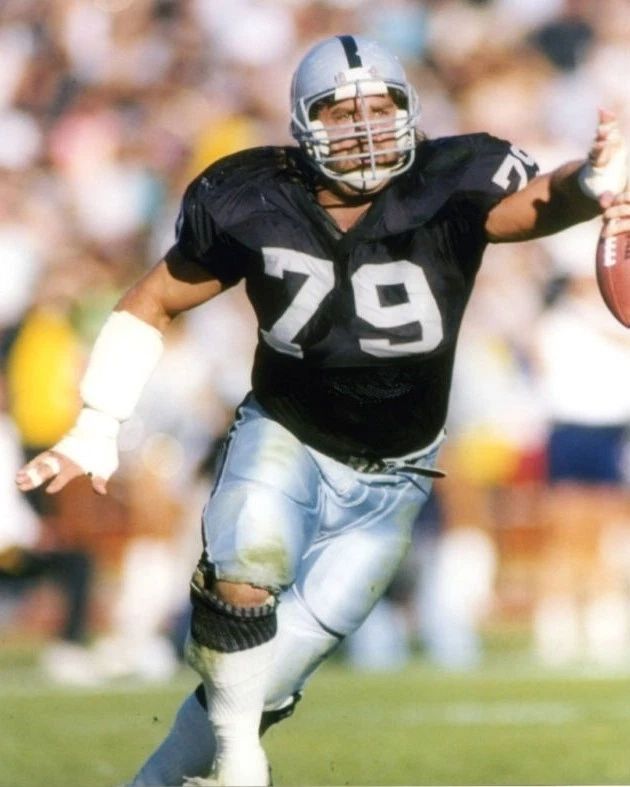 Bob Golic Oakland Raiders La Los Angeles Nfl Football 300 Piece Jigsaw Puzzle