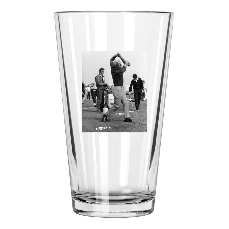 Famous Golfer Arnold Palmer Photo Golf Swing Pint Beer Drinking Glass