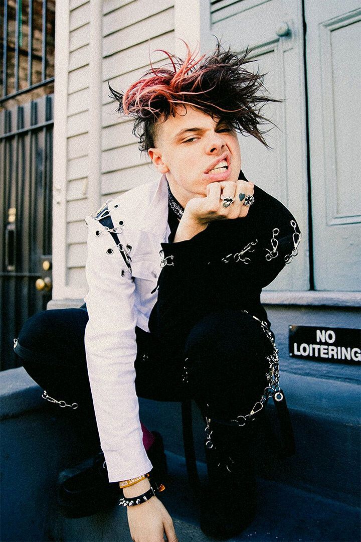 Yungblud Rapper Music Singer Star Painting Wall Art Home Decor Poster