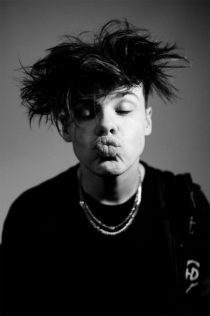 Yungblud Rock Music Singer Star Painting Print Wall Art Home Poster