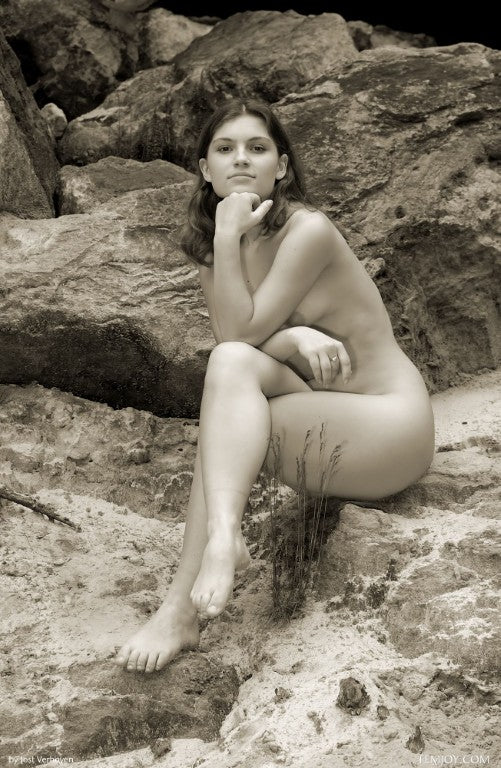 PHOTO (ART NUDES) FINE ART Professional FEMALE MODEL 8x10 Print