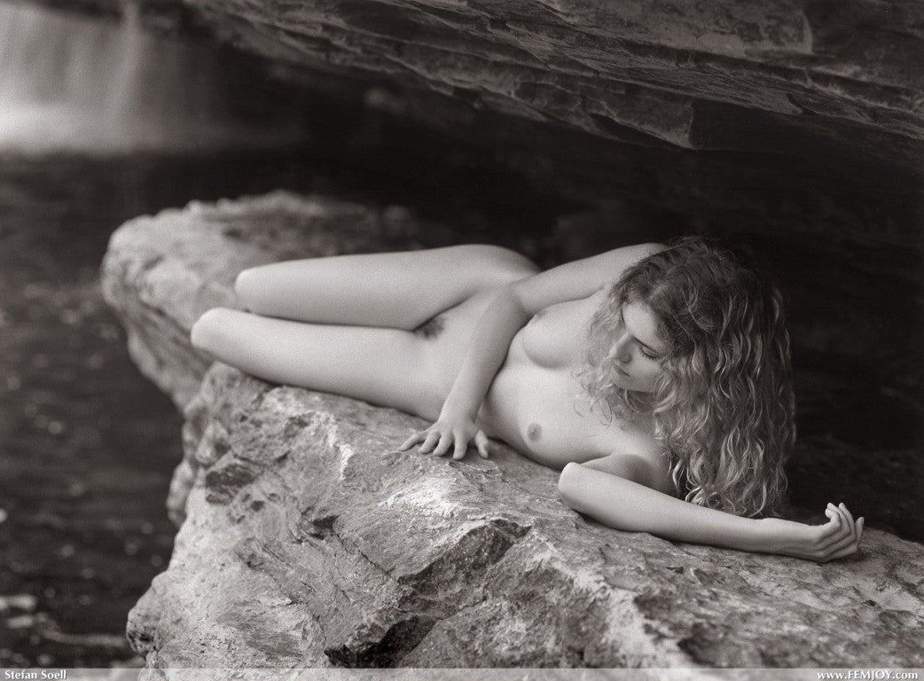 PHOTO (ART NUDES) FINE ART Professional FEMALE MODEL 8x10 Print