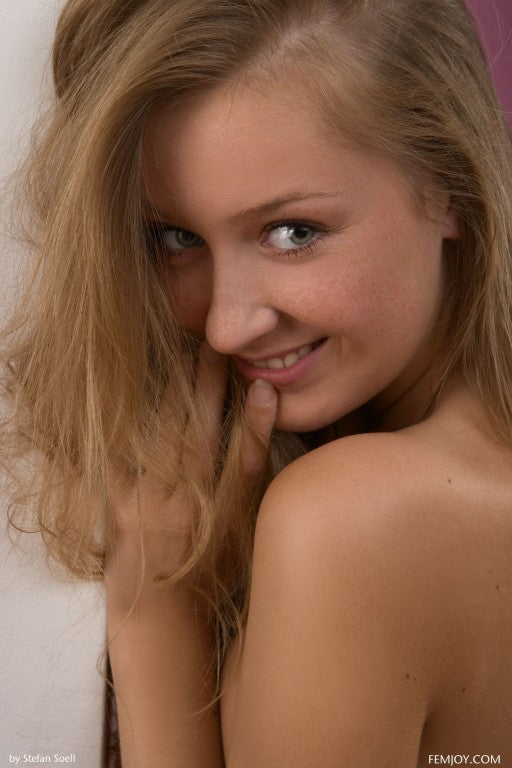 PHOTO (ART NUDES) FINE ART Professional FEMALE MODEL 8x10 Print