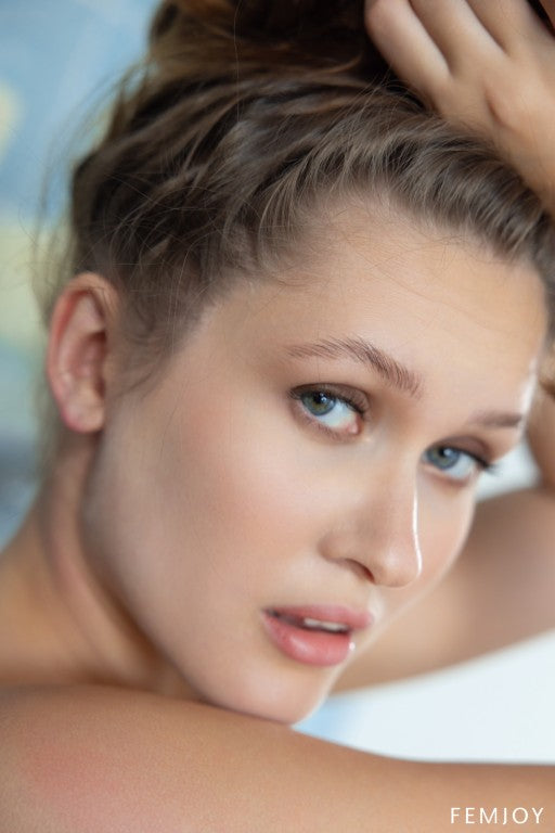 PHOTO (ART NUDES) FINE ART Professional FEMALE MODEL 8x10 Print