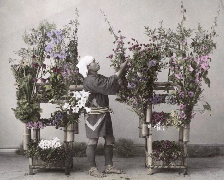 1880S Japanese Flower Seller Classic Retro Historic Picture Keychain Print