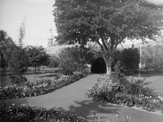1902 Garden Tampa Bay Hotel Florida Retro Vintage Old 300 Piece Jigsaw Puzzle