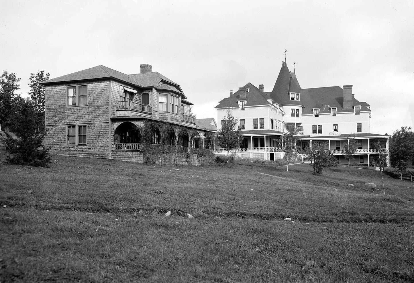 1904 The Wawbeek Inn Upper Saranac Lake New York Old Keychain Picture Print