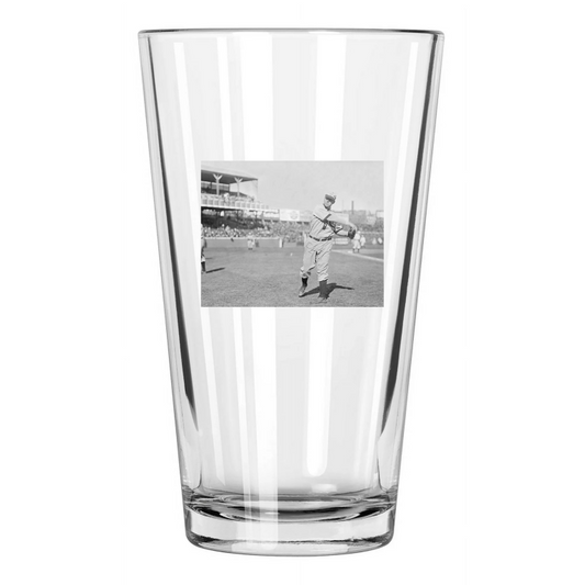 1908 Chicago Cubs Mordecai 'Three Fingers' Brown Hof 49 Pint Beer Drinking Glass