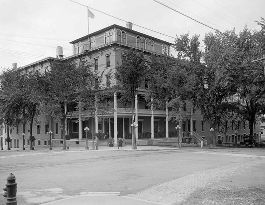1910'S Van Ness House Burlington Vermont Vintage Old Keychain Reprint
