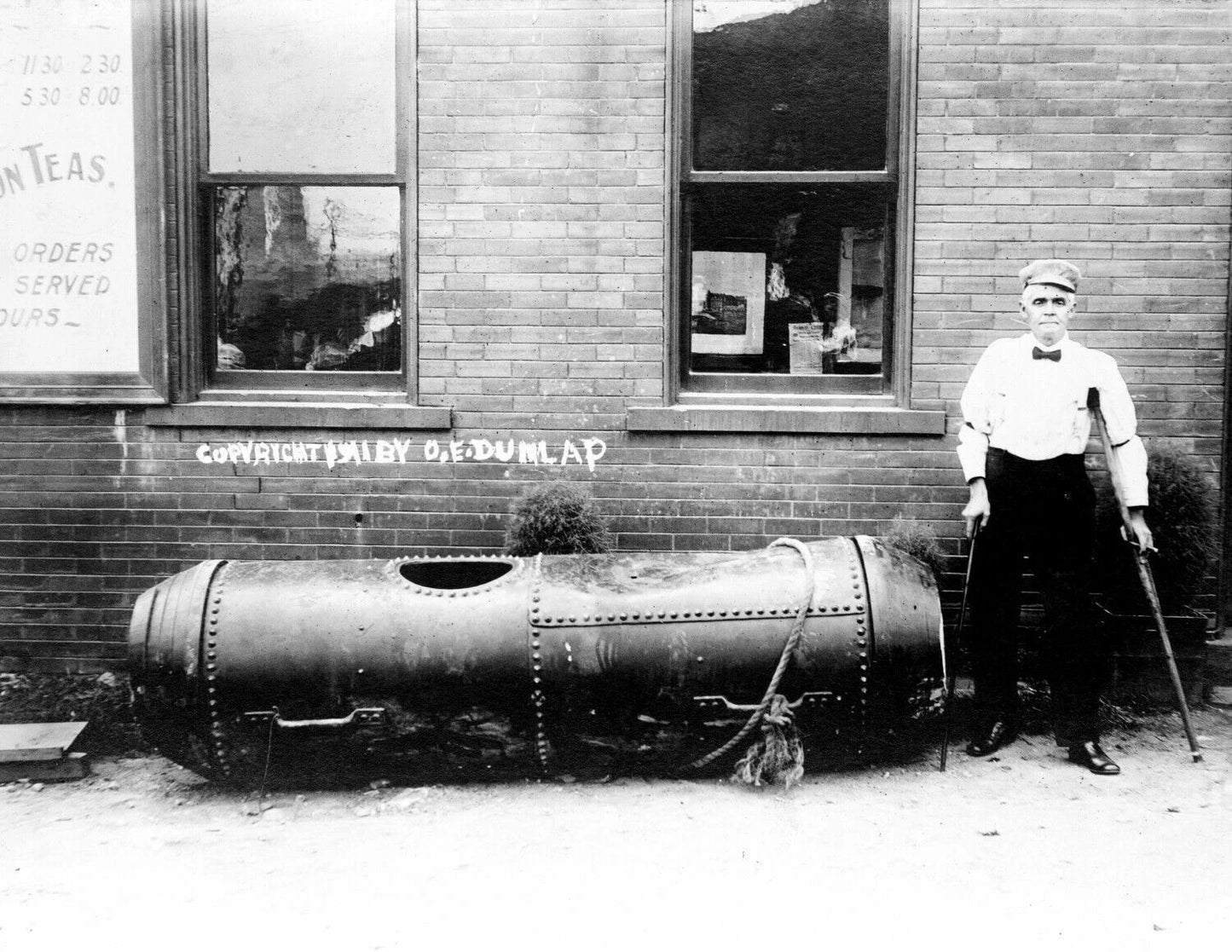 1911 Niagara Falls Daredevil Bobby Leach Vintage Old 300 Piece Jigsaw Puzzle