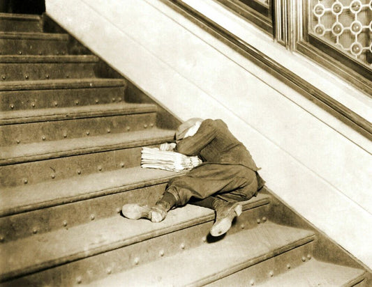 1912 Newsboy Asleep On Stairs Jersey City Vintage Old Keychain Reprint