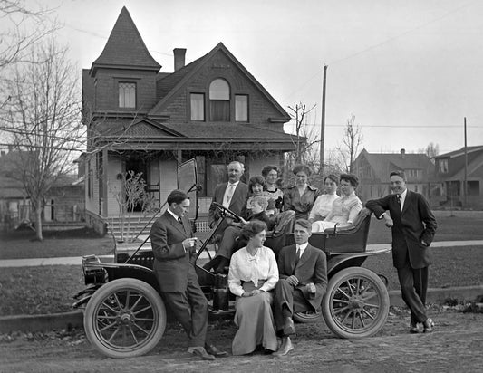 1913 Family Posing On Car Spokane Wa Vintage Old Keychain Reprint