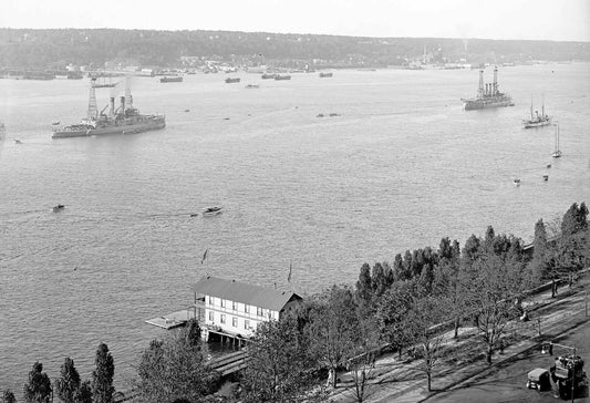 1915 Hudson River & Riverside Park New York City Old 300 Piece Jigsaw Puzzle