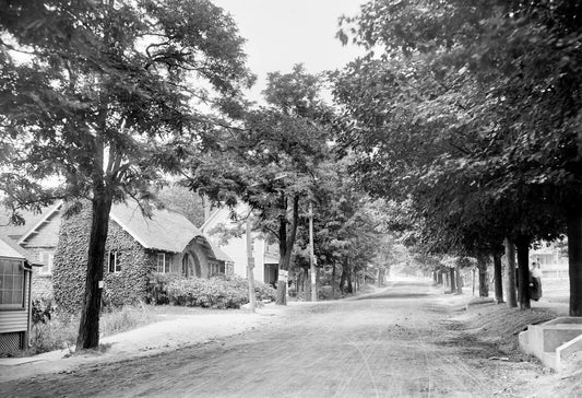 1915 Main Street Mount Pocono Pennsylvania Vintage Picture Keychain