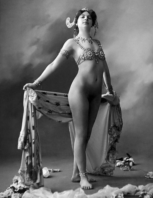 1917 Spy & Femme Fatale Mata Hari Nude Old Vintage Photo Reprint