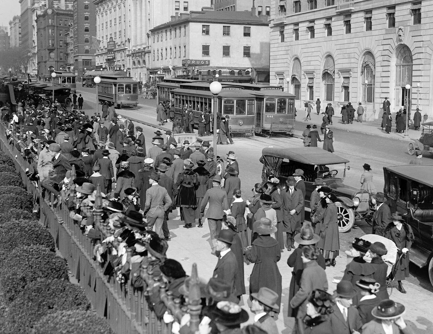 1918 Busy Street In Washington Dc Vintage Old Historic 300 Piece Jigsaw Puzzle