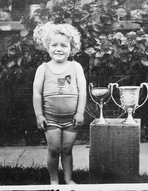 1920 3 Year Old Swim Champion Richard Hendrick Los Angeles Old Keychain 11 X 17