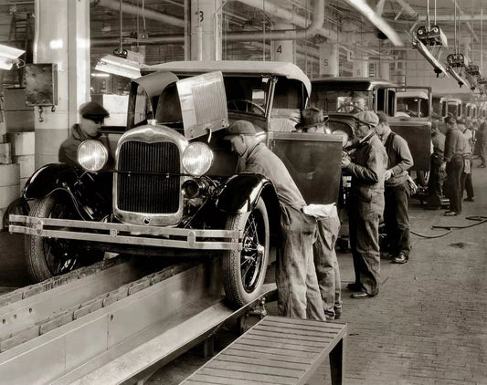 1920 Workers On Ford Model T Assembly Line Classic Car Picture Photo