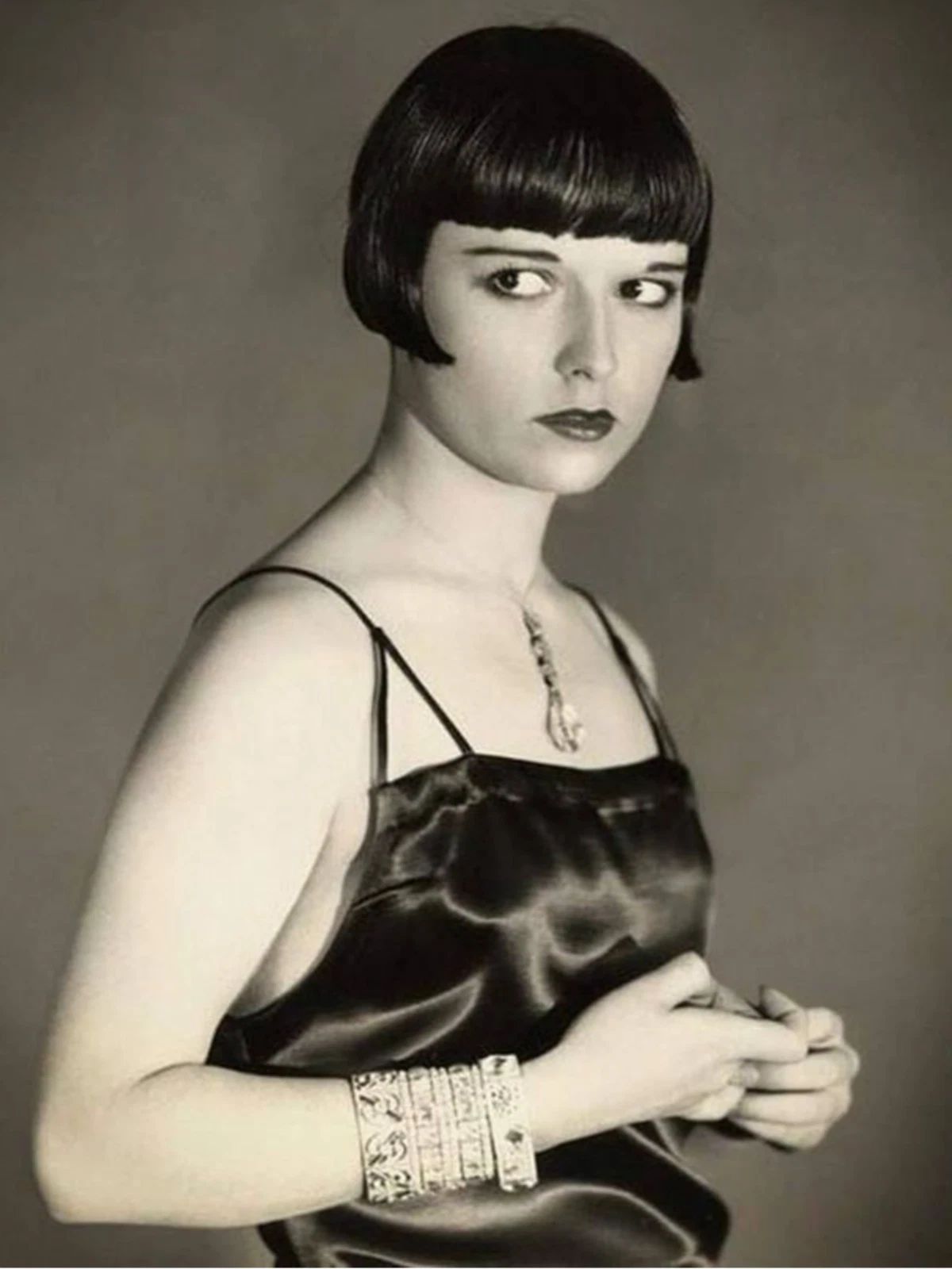 1920S Actress Louise Brooks Flapper Publicity Picture Keychain Print