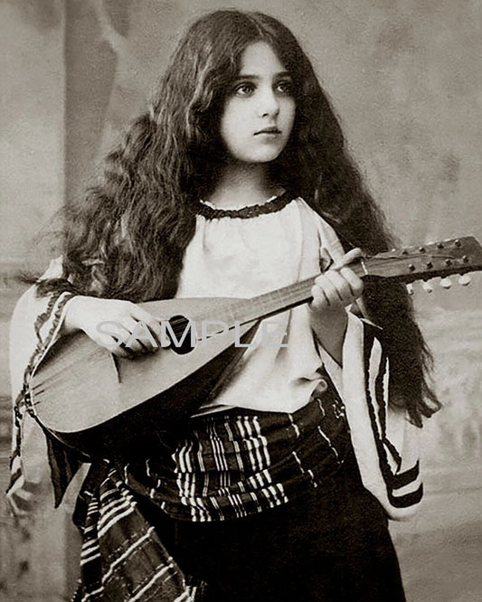 1920S Gypsy Girl With Mandolin Vintage Retro Classic Magnet Magnet