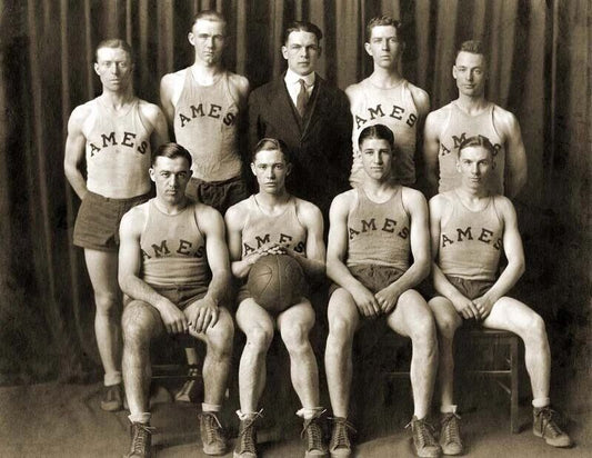 1922 Iowa State Men'S Basketball Team Vintage Picture Magnet Reprint