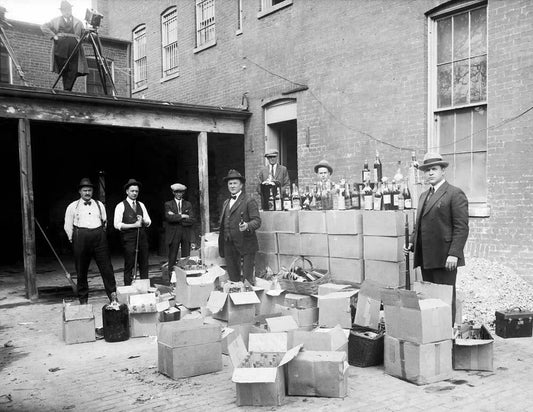 1922 Prohibition Liquor Raid Old Vintage Alcohol Retro Photo 6 X 8 Reprint