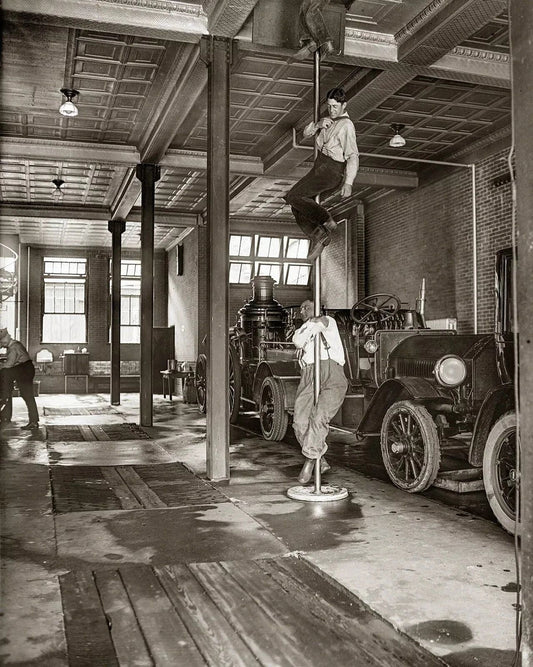 1922 Washington Dc Fire House Keychain Fire Pole Picture Keychain