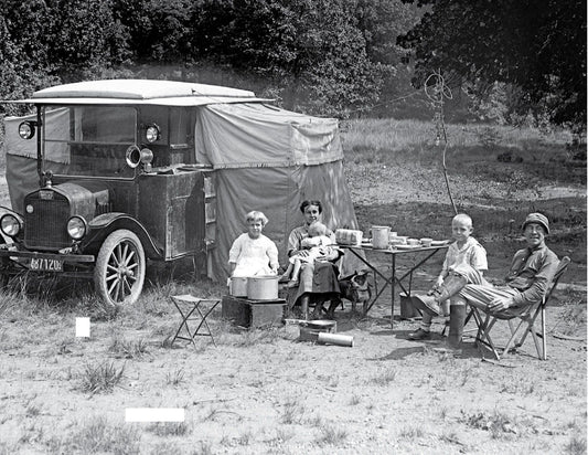 1923 Family Vacation Car Camping Vintage Old Keychain Reprint 1