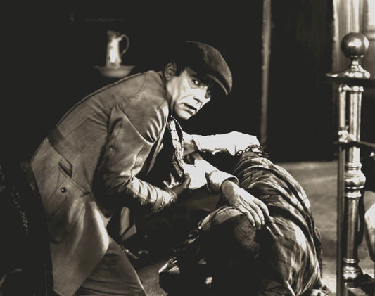 1923 Lon Chaney Sr The Hunchback Of Notre Dame Horror Film 300 PCS Jigsaw Puzzle