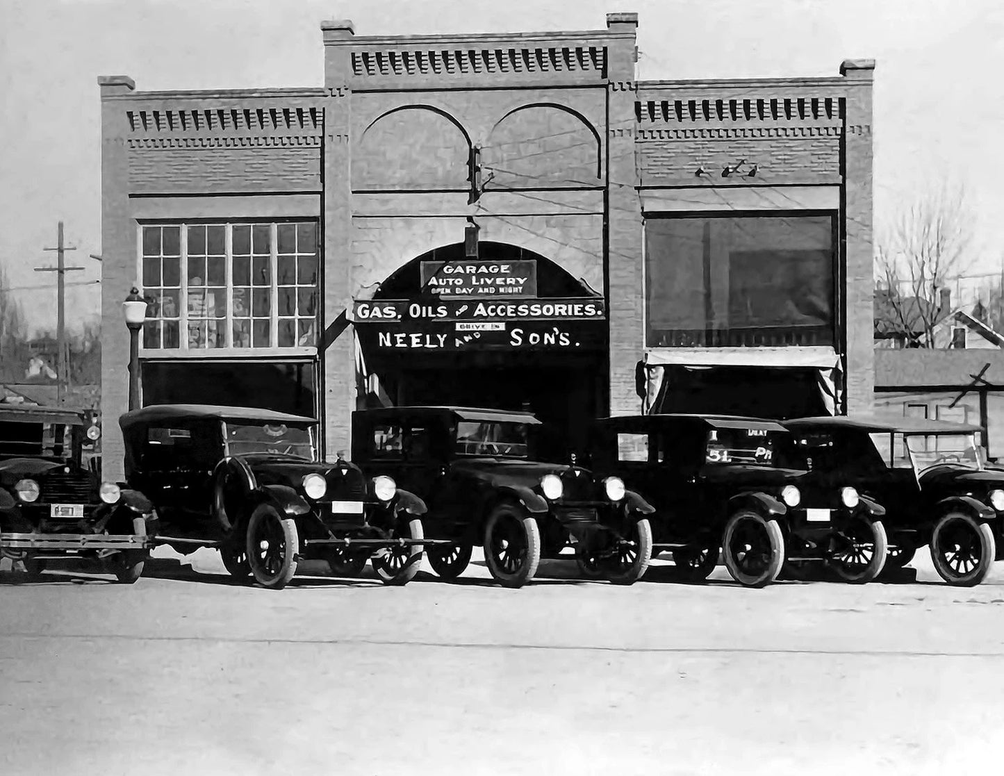 1925 Neely And Sons Garage Moscow Idaho Old Vintage Photo Reprint