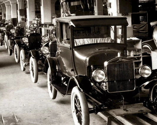 1926 Ford Model T Factory Assembly Line Classic Car Picture Magnet