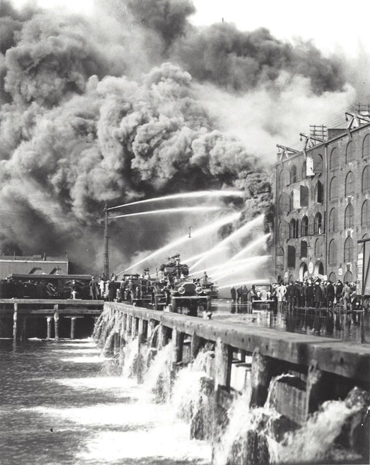 1930 Brooklyn 7 Alarm Fire Photo Picture Firefighting