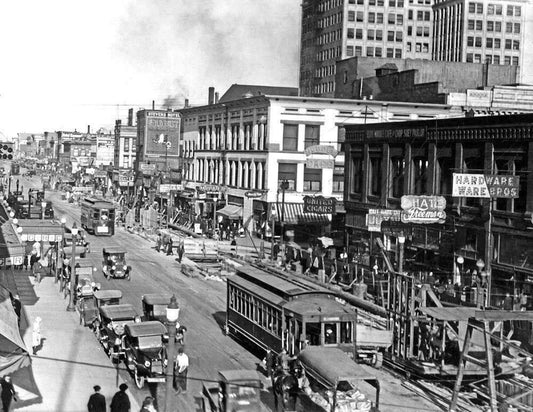 1930 Main Street Spokane Washington Old Retro Vintage Keychain Reprint