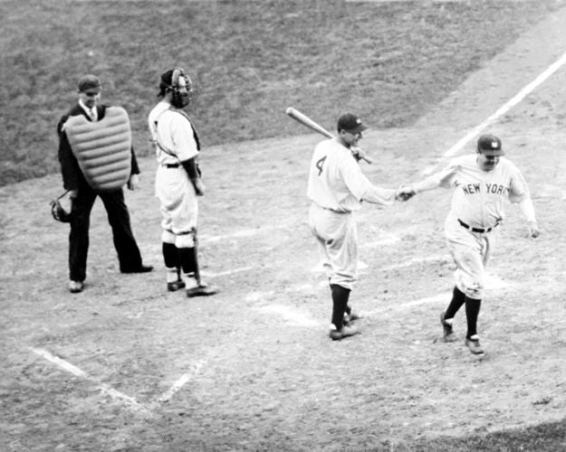 1932 New York Yankees Babe Ruth And Lou Gehrig Glossy 'World Series' Keychain