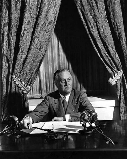 1933 Us President Franklin D Roosevelt Fdr Glossy Keychain Radio Annoucement!